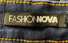 Load image into Gallery viewer, Fashion Nova Womens Blue Denim Dark Wash Pockets Skinny Leg Jeans Size 3/4