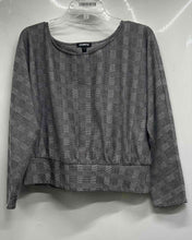 Load image into Gallery viewer, Express Womens Black White Plaid Print Long Sleeve Cropped Blouse Size Large
