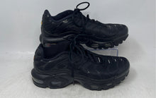 Load image into Gallery viewer, Nike Kids Air Max Plus Black Lace-Up Low Top Round Toe Sneaker Shoes Size 7Y
