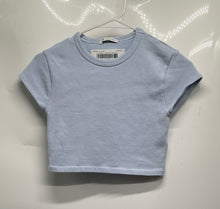 Load image into Gallery viewer, Zara Womens Light Blue Short Sleeve Crew Neck Pullover Cropped T-Shirt Size L