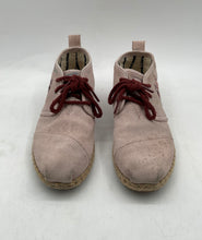 Load image into Gallery viewer, Toms Womens Bota Light Pink Round Toe Lace-Up Ankle Boots Size 7 Stained