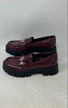 Load image into Gallery viewer, Guess Womens Burgundy Leather Round Toe Slip-On Casual Loafers Shoes Size 5.5M