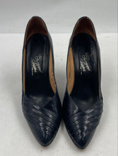 Load image into Gallery viewer, Authentic Rosina Ferragamo Womens Maxwell Dark Blue Slip-On Pump Heels Size 8.5M