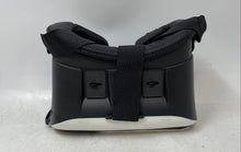 Load image into Gallery viewer, Ultimaxx UM-VR-1 Black White 3D Experience Smartphone Virtual Reality Not Tested