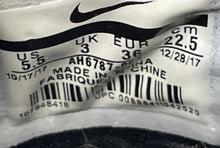 Load image into Gallery viewer, Nike Womens Air Huarache City AH6787-003 Black Round Toe Sneaker Shoes Size 5.5