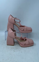 Load image into Gallery viewer, GB Womens Pink Patent Leather Square Toe Block Platform Heels Size 7.5M