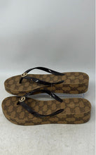Load image into Gallery viewer, Michael Kors Womens Brown Signature Print Slip-On Flip-Flop Sandals Size 10M