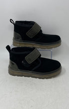 Load image into Gallery viewer, UGG Womens Neumel Black Ice Hook And Loop Ankle Chukka Boots Size 6