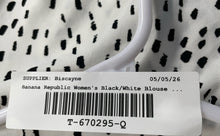 Load image into Gallery viewer, Banana Republic Womens Black White Sleeveless Pullover Tank Top Size Small