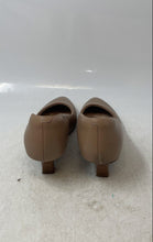 Load image into Gallery viewer, Clarks Womens Kepley Vine Beige Leather Slip-On Kitten Pump Heels Size 9
