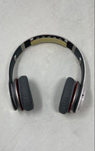 Load image into Gallery viewer, Beats By Dr. Dre Solo HD White Wired Wireless Headphones With Case Not Tested