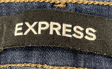 Load image into Gallery viewer, Express Womens Blue Denim 5 Pocket Design High-Rise Wide-Leg Cropped Jeans Sz 6