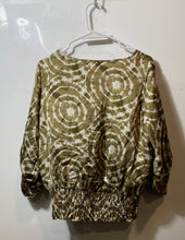 Load image into Gallery viewer, Michael Kors Womens Green White Tie Dye Long Sleeve Cropped Blouse Top Size S