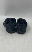 Load image into Gallery viewer, Nike Kids V5 RNR Black Round Toe Low Top Slip-On Sneaker Shoes Size 7C