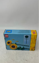 Load image into Gallery viewer, Lego 40524 Yellow Sunflowers 191 Pcs Building Toy Complete Set Factory Sealed