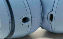 Load image into Gallery viewer, Beats by Dr. Dre Solo4 Blue Wireless Bluetooth On Ear Headphones With Case NCL
