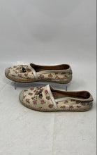 Load image into Gallery viewer, Coach Womens Casey G3560 Multicolor Floral Print Slip-On Esparille Shoes Size 7B