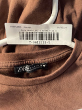 Load image into Gallery viewer, Zara Womens Brown Long Sleeve Crew Neck Regular Fit Cropped T-Shirt Size S