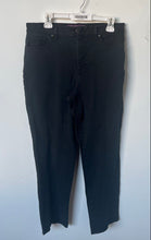 Load image into Gallery viewer, Gloria Vanderbilt Womens Black Pockets Denim Straight Leg Jeans Size 12