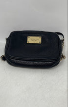 Load image into Gallery viewer, Michael Kors Womens Black Leather Inner Pocket Adjustable Strap Crossbody Bag