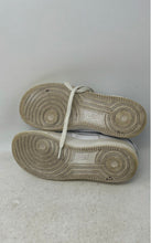 Load image into Gallery viewer, Nike Kids Air Force 1 Low White Low Top Lace-Up Sneaker Shoes Size 6.5Y