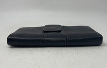 Load image into Gallery viewer, Fossil Womens Black Leather Credit Card Slots Zipper Bifold Wallet