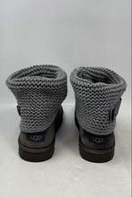 Load image into Gallery viewer, UGG Womens Shaina 1012534 Gray Round Toe Snow Boots Size 8