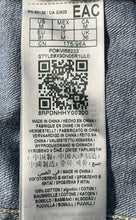 Load image into Gallery viewer, Guess Womens Blue Denim Long Sleeve Button Front Trucker Jacket Size Medium