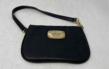 Load image into Gallery viewer, Michael Kors Womens Black Pebbled Leather Zip Top Jet Set Wristlet Wallet