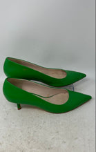 Load image into Gallery viewer, Zara Basic Womens Green Leather Pointed Toe Kitten Pump Heels Size EUR 41