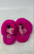 Load image into Gallery viewer, UGG Unisex Kids Fluff Yeah Pink Faux Fur Logo Strap Slide Slippers Size 7