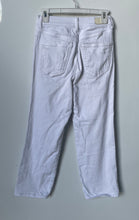 Load image into Gallery viewer, Express Womens White Stretch High Rise Pockets Cropped Straight Jeans Size 2R