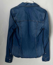 Load image into Gallery viewer, Guess Womens Blue Denim Long Sleeve Collared Button-Up Shirt Size Small