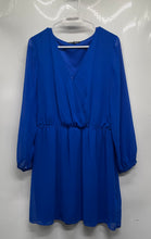 Load image into Gallery viewer, Express Womens Blue V-Neck Long Sleeve Collarless Pullover Blouson Dress Size L