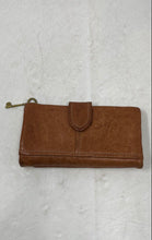 Load image into Gallery viewer, Fossil Womens Brown Leather Multiple Slots Signature Key Charm Bi-Fold Wallet