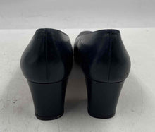 Load image into Gallery viewer, Authentic Salvatore Ferragamo Womens Black Loafer Shoes Size 8 AA Damaged