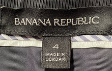 Load image into Gallery viewer, Banana Republic Womens Gray Flat Front Mid Rise Straight Leg Dress Pants Size 4
