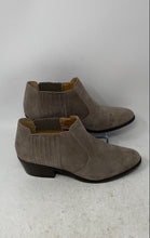 Load image into Gallery viewer, Lucky Brand Womens Folley Gray Suede Almond Toe Pull-On Ankle Booties Size 9.5M