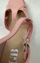 Load image into Gallery viewer, GB Womens Pink Patent Leather Square Toe Block Platform Heels Size 7.5M