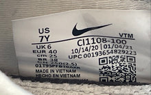 Load image into Gallery viewer, Nike Girls Air Max 270 Extreme CI1108-100 White Slip-On Sneakers Shoes Size 7Y