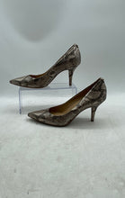 Load image into Gallery viewer, Michael Kors Womens Flex Beige Brown Snakeskin Stiletto Pump Heels Size 11M
