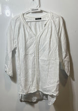 Load image into Gallery viewer, Lungo L'arno Womens White 3/4 Sleeve V-Neck Blouse Top Size Large