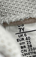 Load image into Gallery viewer, Nike Kids Air Force 1 '07 White Low Top Lace-Up Sneaker Shoes Size 7Y