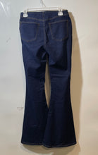 Load image into Gallery viewer, Forever 21 Womens Blue Dark Wash Pockets Denim Flared Jeans Size Medium