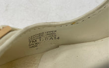 Load image into Gallery viewer, Authentic Tory Burch Womens Ambrose Cream Leather Wedge Pump Heels Size 7M Worn