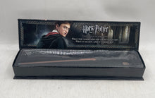Load image into Gallery viewer, The Noble Collection Harry Potter's Wand With Illuminating Tip In Display Box