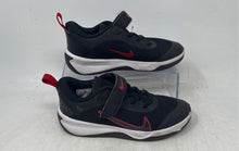 Load image into Gallery viewer, Nike Boys Omni Multi-Court DM9026-008 Black White Low Top Sneakers Shoes Size 1Y