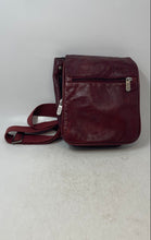 Load image into Gallery viewer, Amerileather Mens Red Outer Pocket Adjustable Strap Medium Sling Crossbody Bag