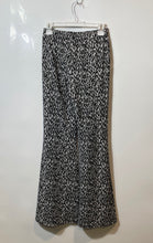 Load image into Gallery viewer, Forever 21 Womens Black White Animal Print Elastic Waist Trouser Pants Size M