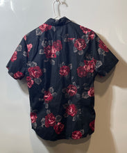 Load image into Gallery viewer, Express Mens Black Floral Short Sleeve Collared Dress Shirt Size Small 14-14.5